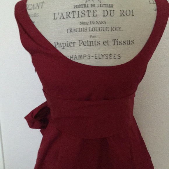 Ann Taylor Beautiful deep Red blouse. - Picture 4 of 7